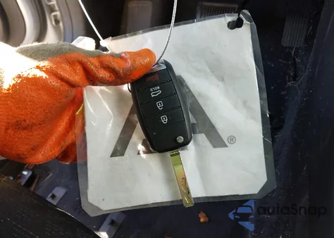 2018 Kia Rio S из США, поврежденный, VIN 3KPA24AB6JE061514